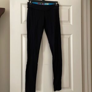 Ivivva Girls Leggings Reversible size 12 Solid Black or Multi Colored Waistband